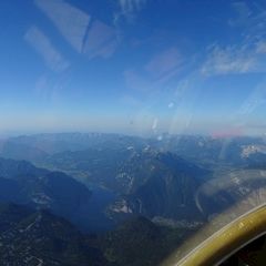 Flugwegposition um 15:48:10: Aufgenommen in der Nähe von Gemeinde Obertraun, Obertraun, Österreich in 3217 Meter